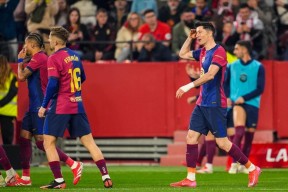  莱万多夫斯基连续十场比赛得分超过出色防守，加拿大队挑战极限！